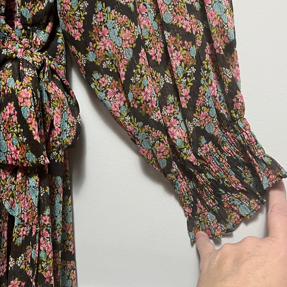 Absolutely gorgeous Floral Lauren Conrad Dress wrap 3X - Picture 6 of 10